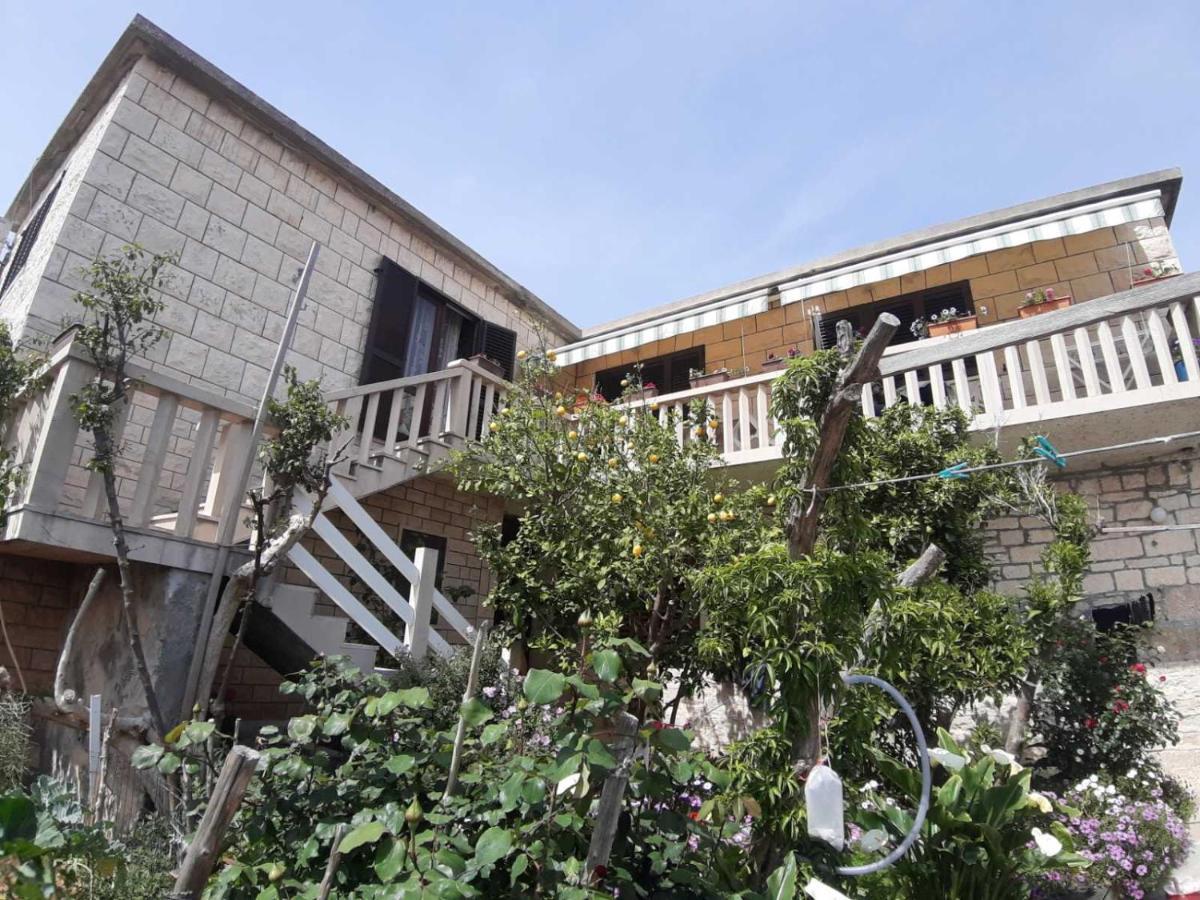 Apartmani Luce Sumartin Exteriér fotografie